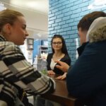 Hogyan indíthatja be a külföldi munkavállalás a fiatal NEET-fiatalok karrierjét