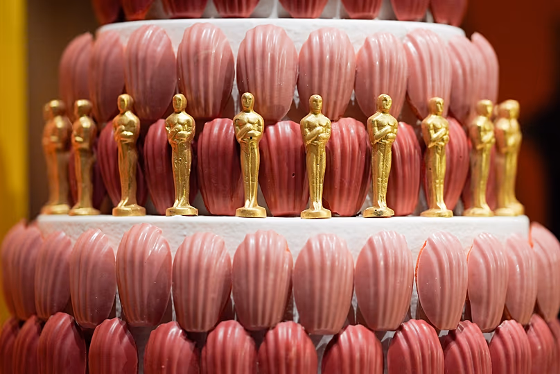 Aranyporos csokoládé Oscar szobrocskák láthatók az Oscar Governors Ball sajtóbemutatóján 2026. március 10-én, kedden Los Angelesben.