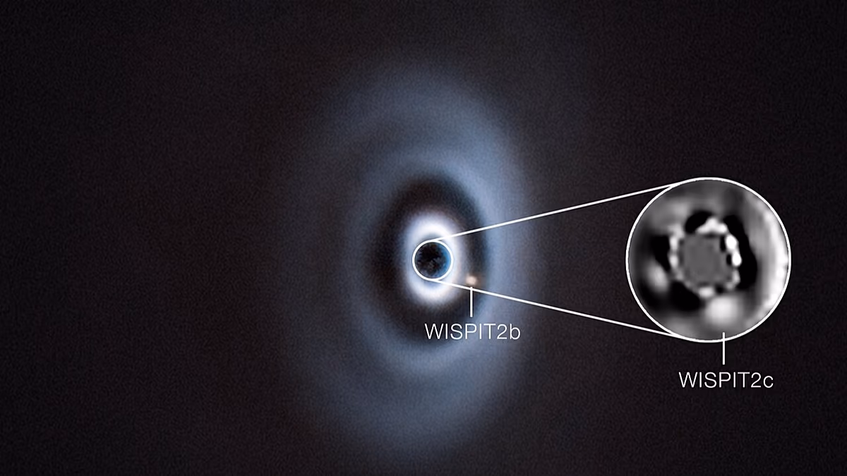 A csillagászok két óriási gázüzemet észleltek, amelyek egy csillagbaba körül alakultak ki a mélyűrben