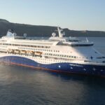 A Celestyal minden áprilisi körutat lemond, a hajók még mindig a Közel-Keleten rekedtek