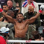 A brit bokszoló, Anthony Joshua Nigériában marad, hogy felépüljön autóbaleset után – mondta a promóter