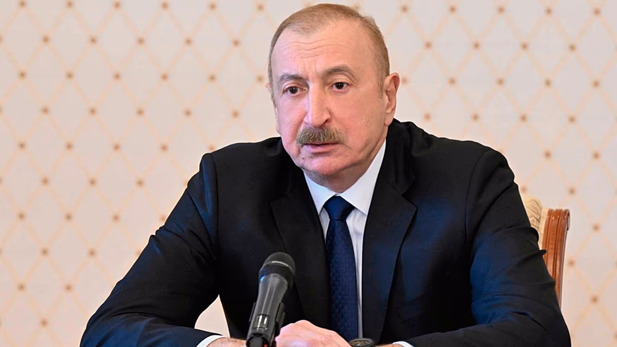 Aliyev megígéri, hogy az Azerbajdzsán elleni támadások „a vasököllel néznek szembe” az iráni dróntámadás után