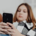 Ausztrália figyelmezteti a közösségi médiát a 16 éven aluliak betiltásának „jelentős hiányosságaira”.