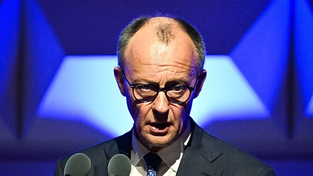 Az EU visszautasítja az Egyesült Államok azon döntését, hogy enyhítse a tengeren rekedt orosz olajjal szembeni szankciókat