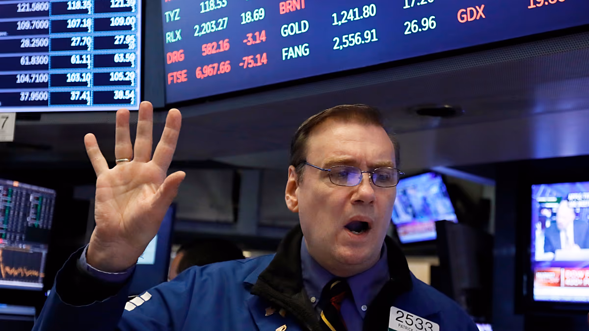 Az európai tőzsdék esnek, mivel az Öböl-menti tőzsdék zárva maradnak az iráni sztrájkot követően