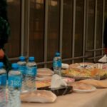 Azerbajdzsáni katonák az asztárai határon segítenek az iráni konfliktus elől menekülőknek