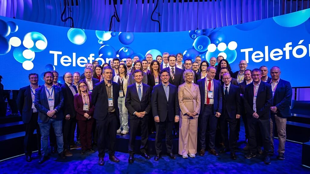 Európa egyesül a szuverén felhő- és mesterségesintelligencia-infrastruktúra kiépítése érdekében, hogy megszüntesse az Egyesült Államoktól való függést