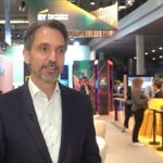 „A munkaerőnek el kell fogadnia a mesterséges intelligenciát”: Miért kulcsfontosságúak az emberek az MI-be integrált munka jövője szempontjából