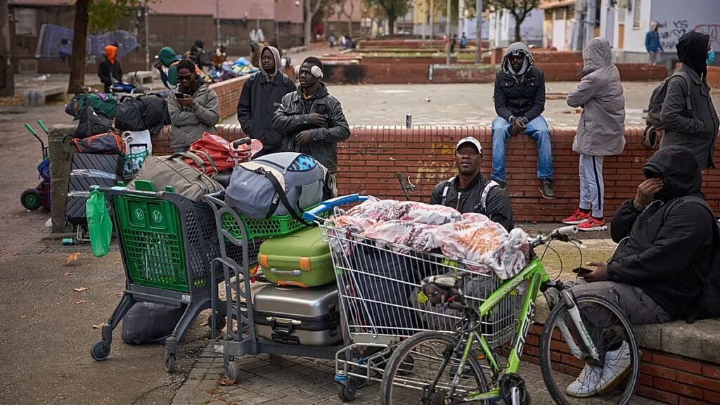 Spanyolország véglegesíti az amnesztiát, hogy akár 500 000 bevándorlónak adjon jogi státuszt