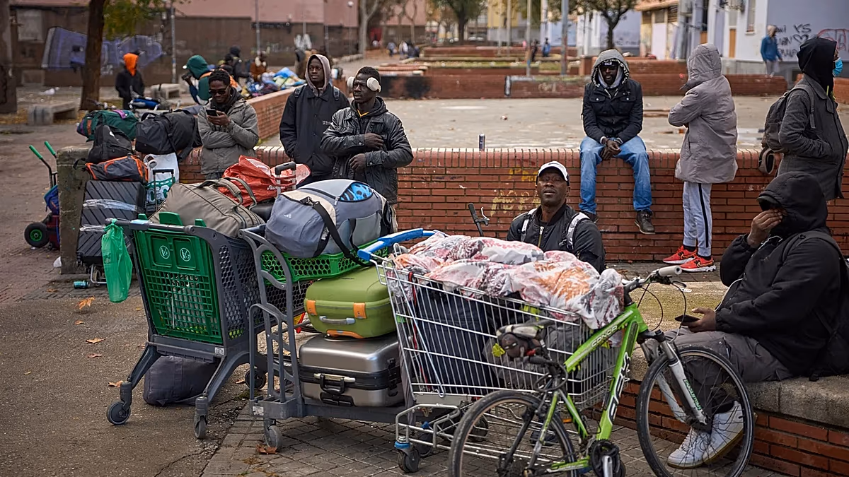 Spanyolország véglegesíti az amnesztiát, hogy akár 500 000 bevándorlónak adjon jogi státuszt