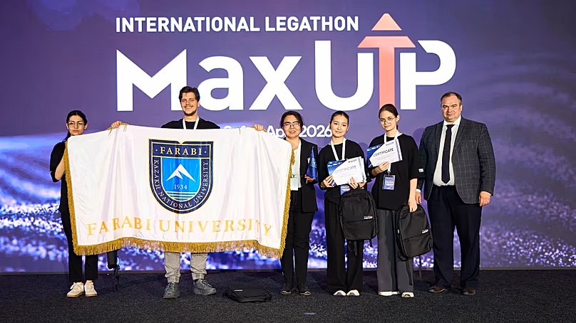 A Legathon győztesei - az Almati Al-Farabi Kazah Nemzeti Egyetem hallgatói.