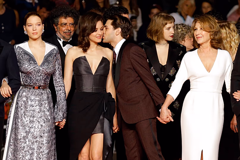 FÁJLÁS: Léa Seydoux, Marion Cotillard színészek, Xavier Dolan rendező és Nathalie Baye megérkeznek a Csak a világ vége című film vetítésére, Párizs 2016.