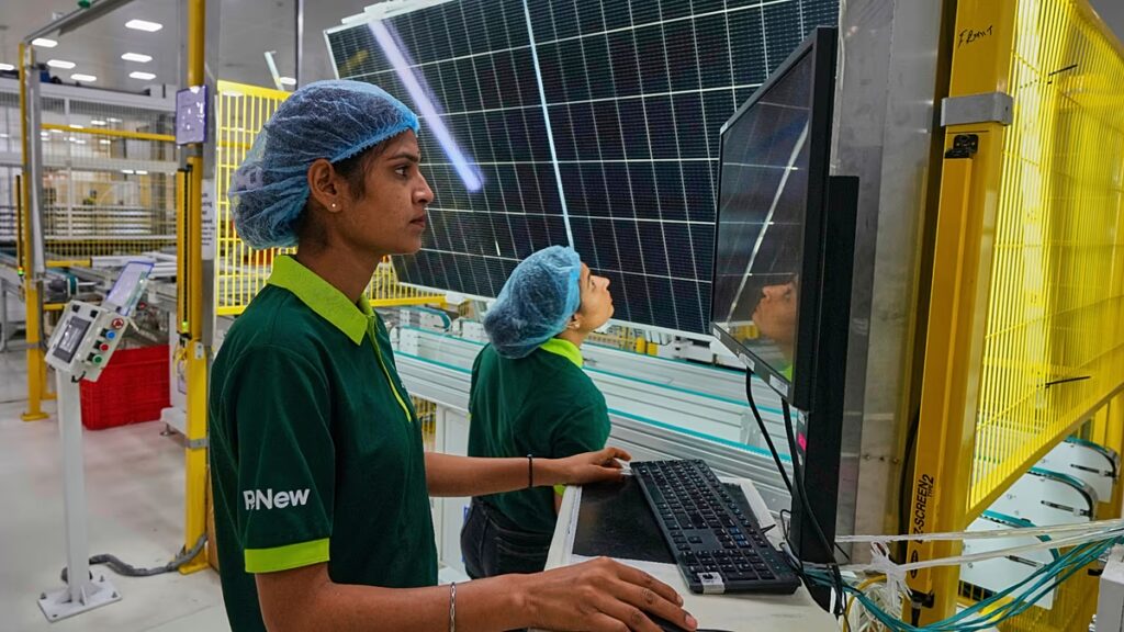 „Fontos küszöb átlépése”, mivel a megújulók kielégítik a világ energiaigényét, és csökken a fosszilis energia