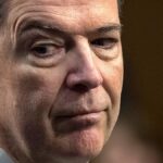 Comey volt FBI-igazgatót vád alá helyezték az online poszt tisztviselői szerint Trump-fenyegetés miatt