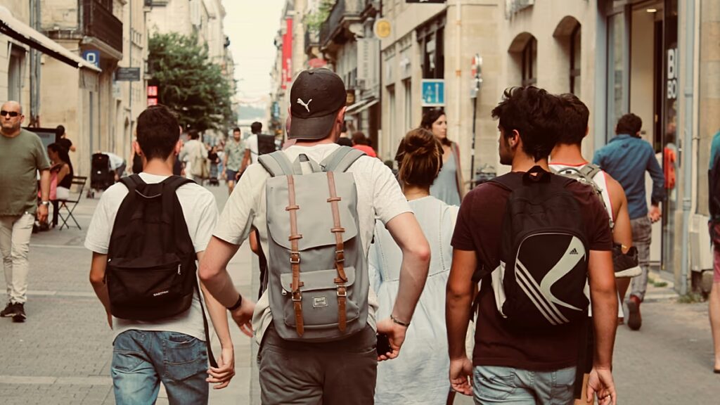 A DiscoverEU kezdeményezés 2026-ban 40 000 bérlettel tér vissza a fiatal utazók számára