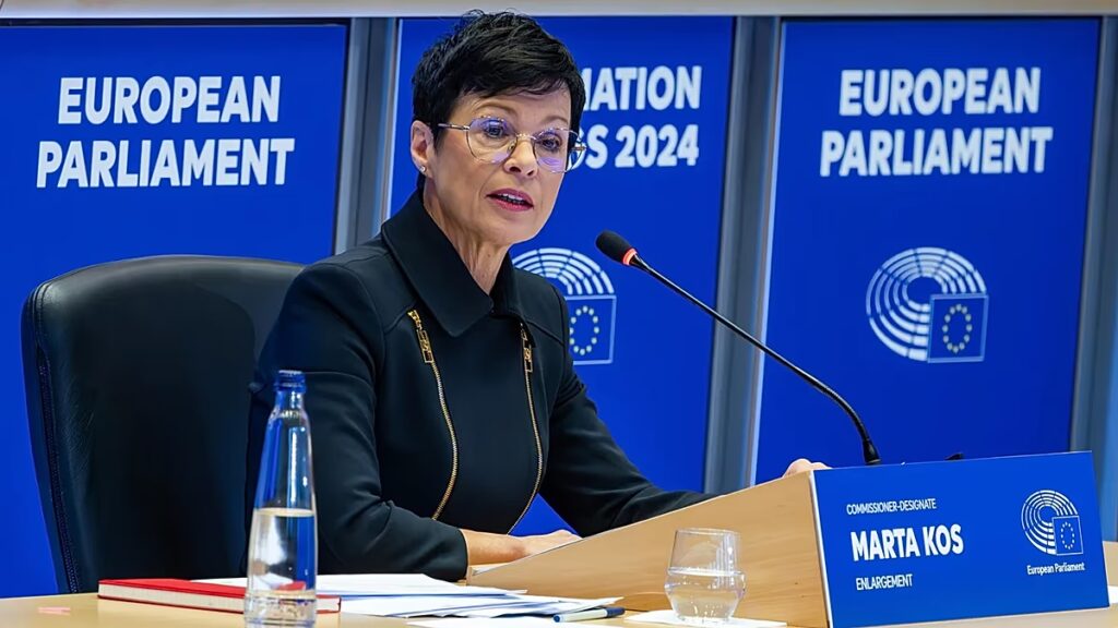 Az EU azt fontolgatja, hogy a jogállamiság ellenőrzése közepette befagyasztja Szerbia 1,5 milliárd eurós uniós forrását