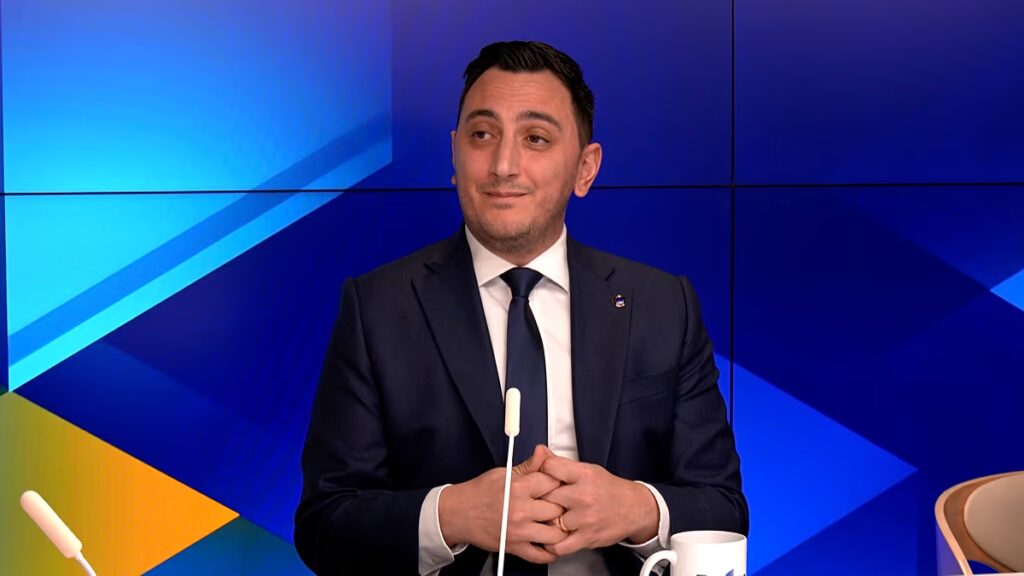 Az Európai Bizottság sportért felelős biztosa kijelentette, hogy "tiszteletben tartja" a NOB döntését az ukrán olimpikon eltiltásáról