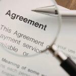 Az elemzés szerint a közösségi média apró betűs betűivel korlátozhatják a felhasználók pereskedési jogát