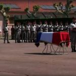 Franciaország nemzeti tisztelettel adózik a Libanonban elesett katona előtt