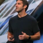 Íme, mit tudunk John Ternusról, az Apple új vezérigazgatójáról