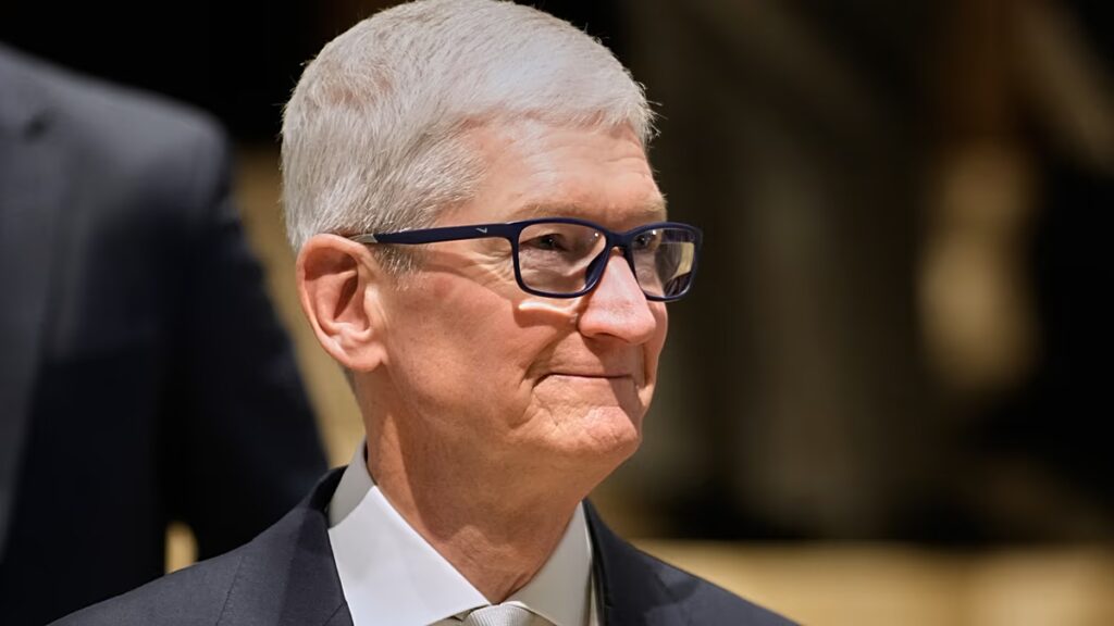 Tim Cook kinevezte utódját, amikor lemond az Apple vezérigazgatói posztjáról