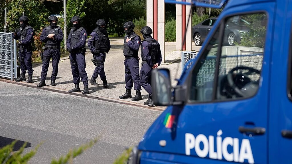 Portugália további 15 rendőrt tartóztatott le a lisszaboni nemi erőszak és kínzás miatti vizsgálat során