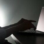 A Google figyelmeztet, hogy a hackerek mesterséges intelligencia segítségével találják meg a biztonsági hibákat, amelyeket egyetlen szkenner sem tud elkapni