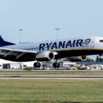 A Ryanair ügyfeleinek novembertől 20 perccel korábban kell eljutniuk a poggyászhoz