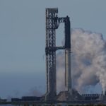A SpaceX 1,51 milliárd eurós IPO-tervek miatt késlelteti a rakétaindítást