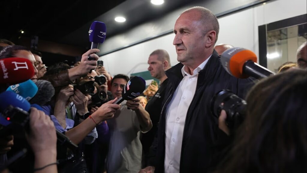 A bolgár parlament megerősítette Rumen Radev új miniszterelnökét