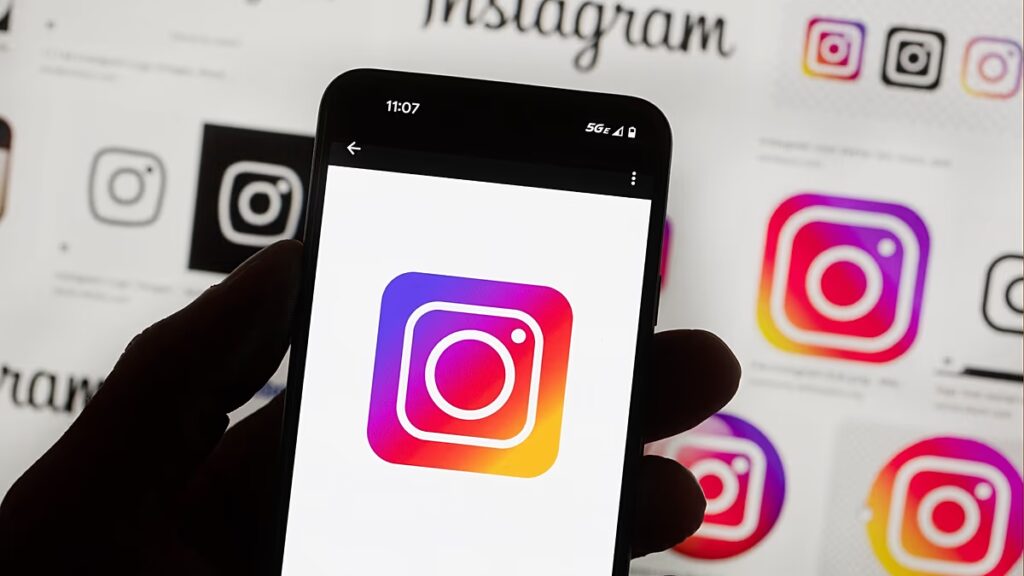 Az Instagram megszünteti a végpontok közötti titkosított csevegéseket. Ez az, ami változik