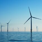 Éjjel-nappal megújuló energiaforrások: Az új jelentés szerint a tiszta energia most már az ár miatt kihívás elé állítja a fosszilis tüzelőanyagokat