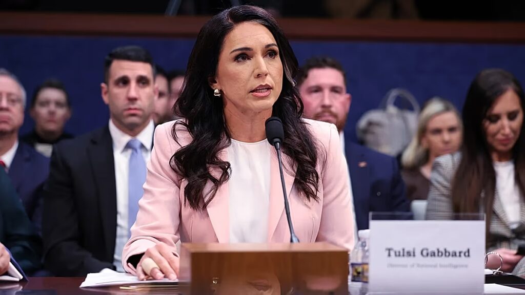 Tulsi Gabbard lemond Trump nemzeti hírszerzési igazgatói posztjáról