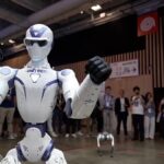 A humanoid robotok és az okosotthonok a mesterséges intelligencia középpontjába kerültek a párizsi VivaTech 2026 rendezvényen