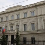 Miért keltenek aggodalmat Európában az orosz diplomáciai épületeken lévő antennák?