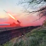 Oroszország csaknem 300 drónt indított Ukrajnára, miközben 528 ukrán katona holttestét küldik vissza
