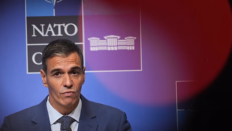 Pedro Sánchez spanyol miniszterelnök beszédet mondott a NATO ankarai csúcstalálkozóján, 2026. július 8-án tartott sajtókonferencián.