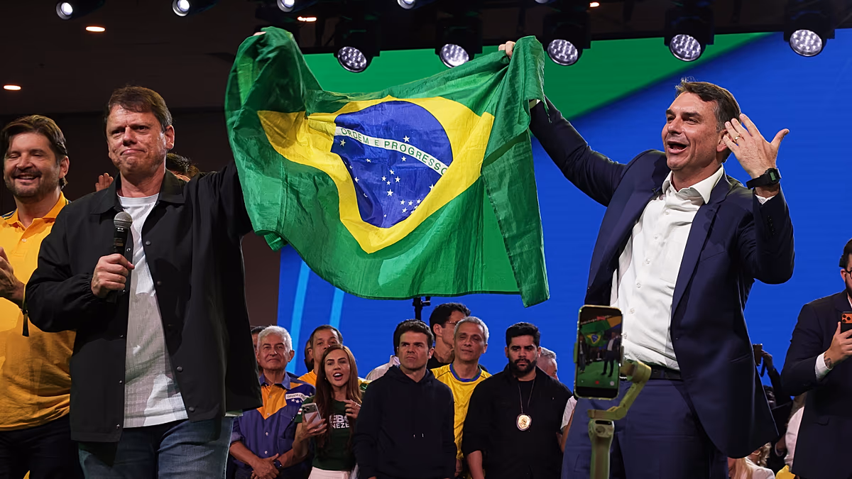 A brazil Flávio Bolsonaro kihívja Lulát, miután megnyerte a párt jelölését