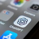 Az AI chatbotok nagyobb valószínűséggel kritizálják a nyugati vezetőket, mint a tekintélyelvűeket – derül ki a tanulmányból