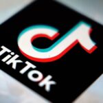 Az EU úgy találja, hogy a TikTok nem tudta megvédeni a gyermekek fiókjainak titkosságát a felnőttektől