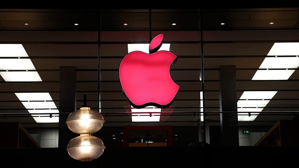 Az Egyesült Királyság felügyeleti szerve lépéseket tesz annak érdekében, hogy megtörje az Apple és a Google hatalmát az alkalmazásfizetés terén