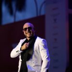 Az amerikai rapper, Pitbull rekordot döntött a kopasz sapkát viselő emberek legnagyobb összejövetelében